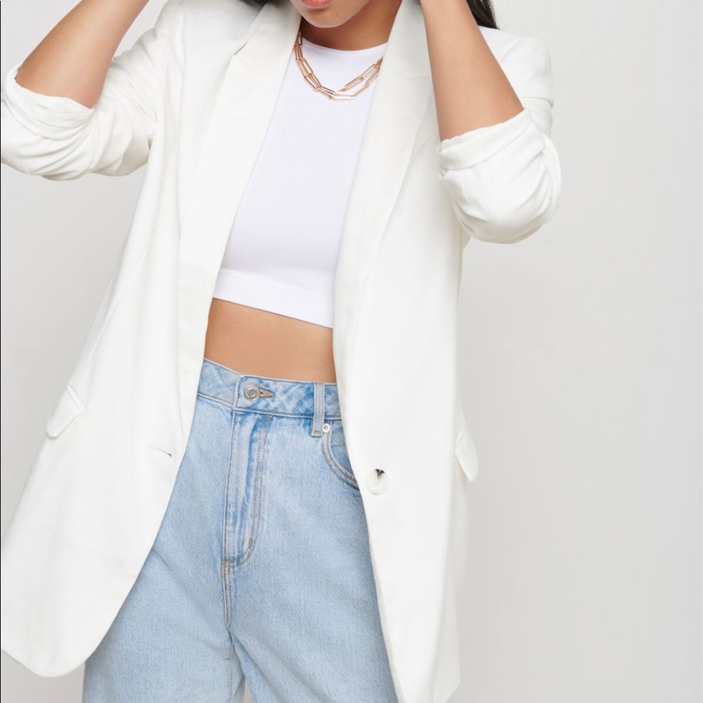 White over size blazer
